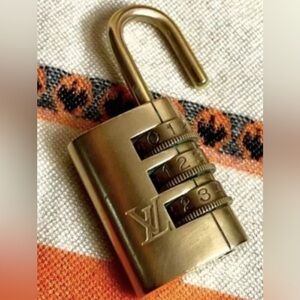 Louis Vuitton Rare Cadena Padlock
